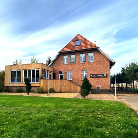 Prima Inn Ferienwohnungen Sonnenufer Am Ruppiner See 네우루핀 외부 사진